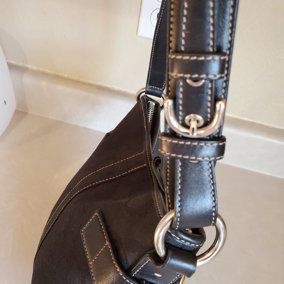 Like New Coach Black Signature Canvas Shoulder Bag Purse 3577 - Picture 5 of 16
